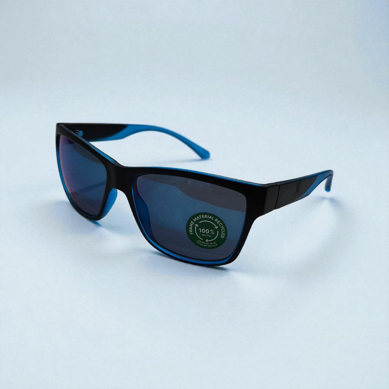 eyenake sport R101 blue mirror عینک آفتابی اسپرت فریم مشکی و آبی R 101 ساخته شده از مواد بازیافتی